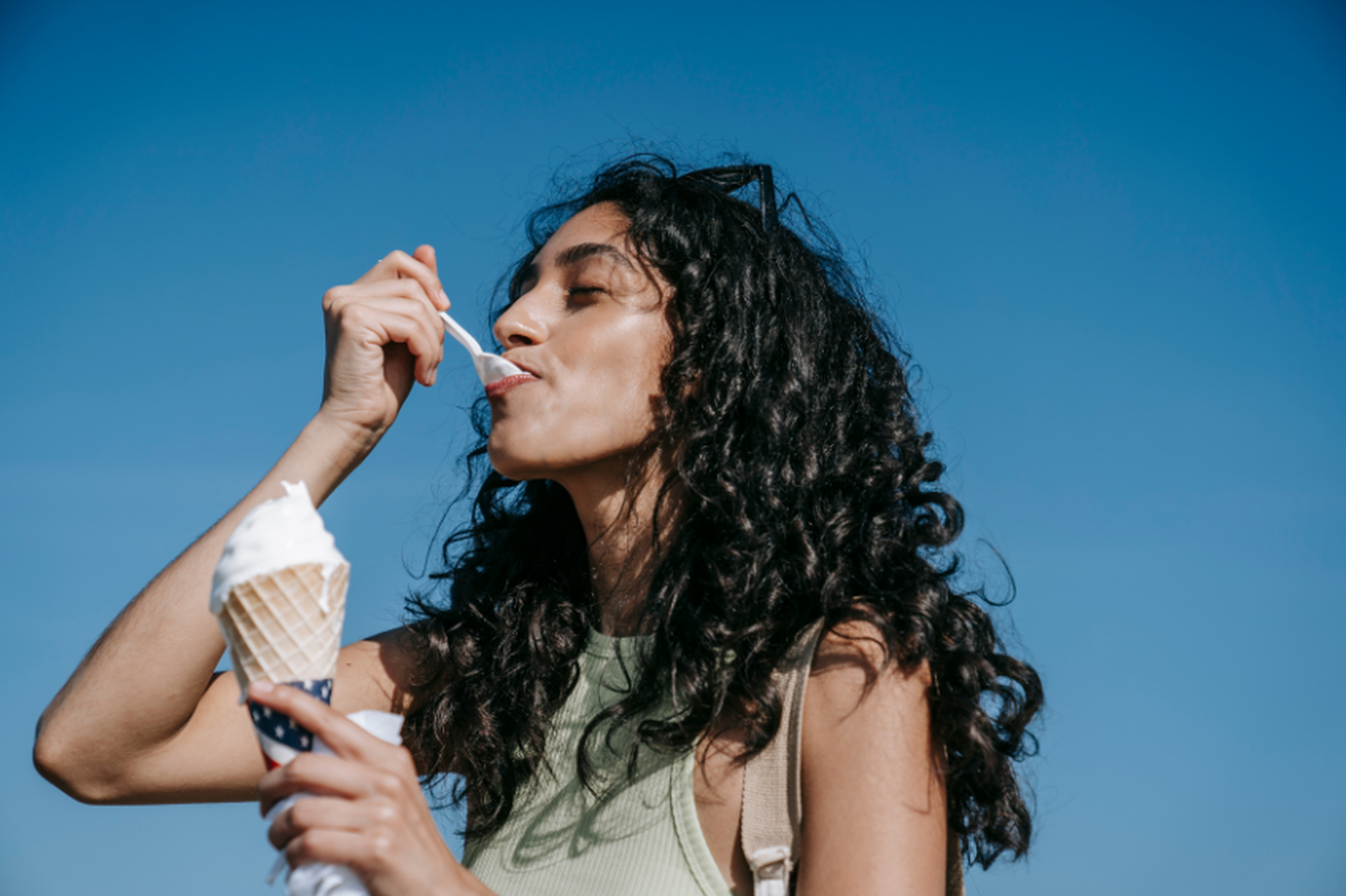Lykke Softeispulver Sahnegeschmack 2,5kg | 7-9 Liter fertige Mischung | Eis Pulver für Softeismaschine - cremiges Softeis für Zuhause & Gastronomie - Eispulver mit Sahnegeschmack
